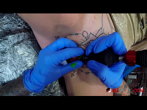 ❤️ Ekstreem tattooed hottie Sully Savage krige in tattoo op har klitoris Seks by porno fy.justindianpornx.ru ❌❤